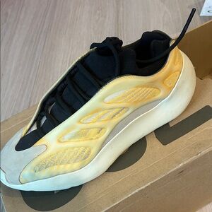 adidas Yeezy Boost 700 Box Label – Brown and Black